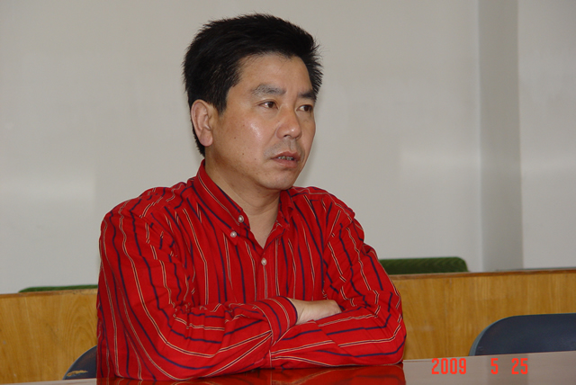 洪晓建副市长来我院结对帮扶贫困大学生